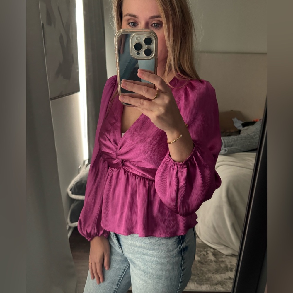 Elegant Magenta Pink Women's Top - Picture 8 of 12